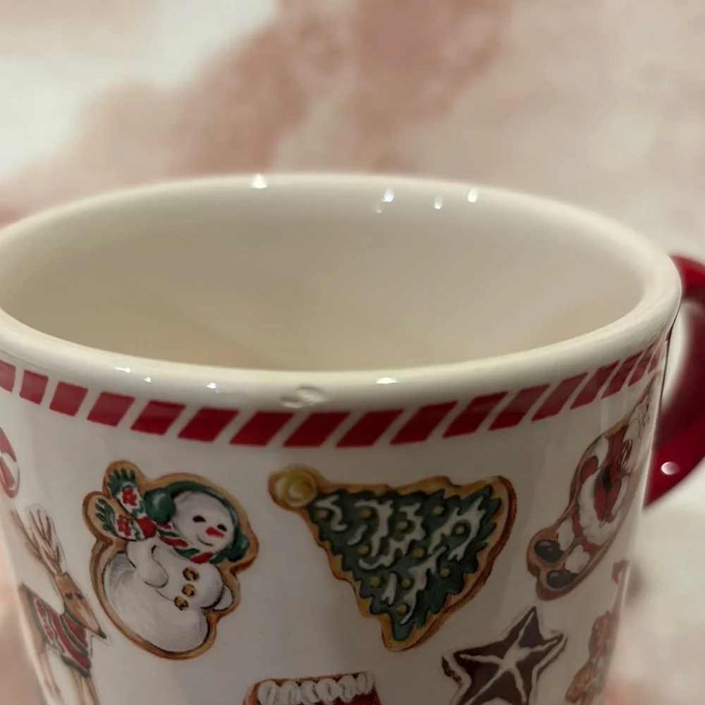 Sur La Table Festive Holiday Gingerbread Cookies Christmas Ceramic Mug 14oz NWT